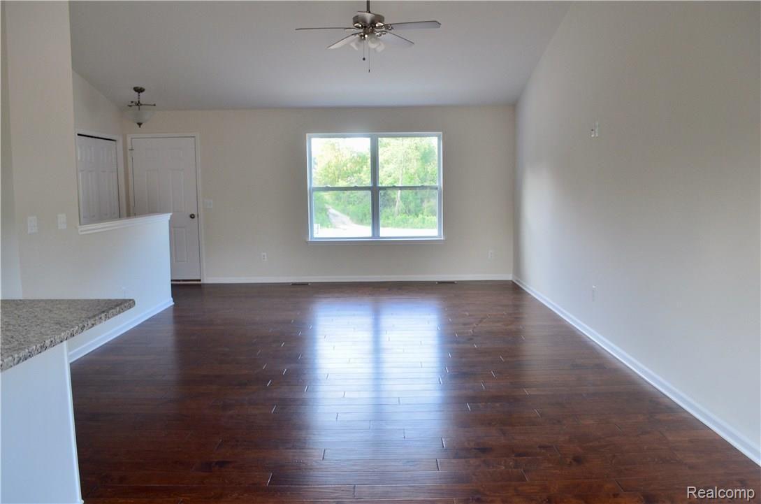 4620 East Clyde Road Howell, MI 48855 - Photo 2 of 14 Livingroom