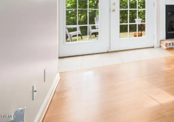 $170,000 | 716 King Springs Road, Unit 1, Johnson City, TN 37601