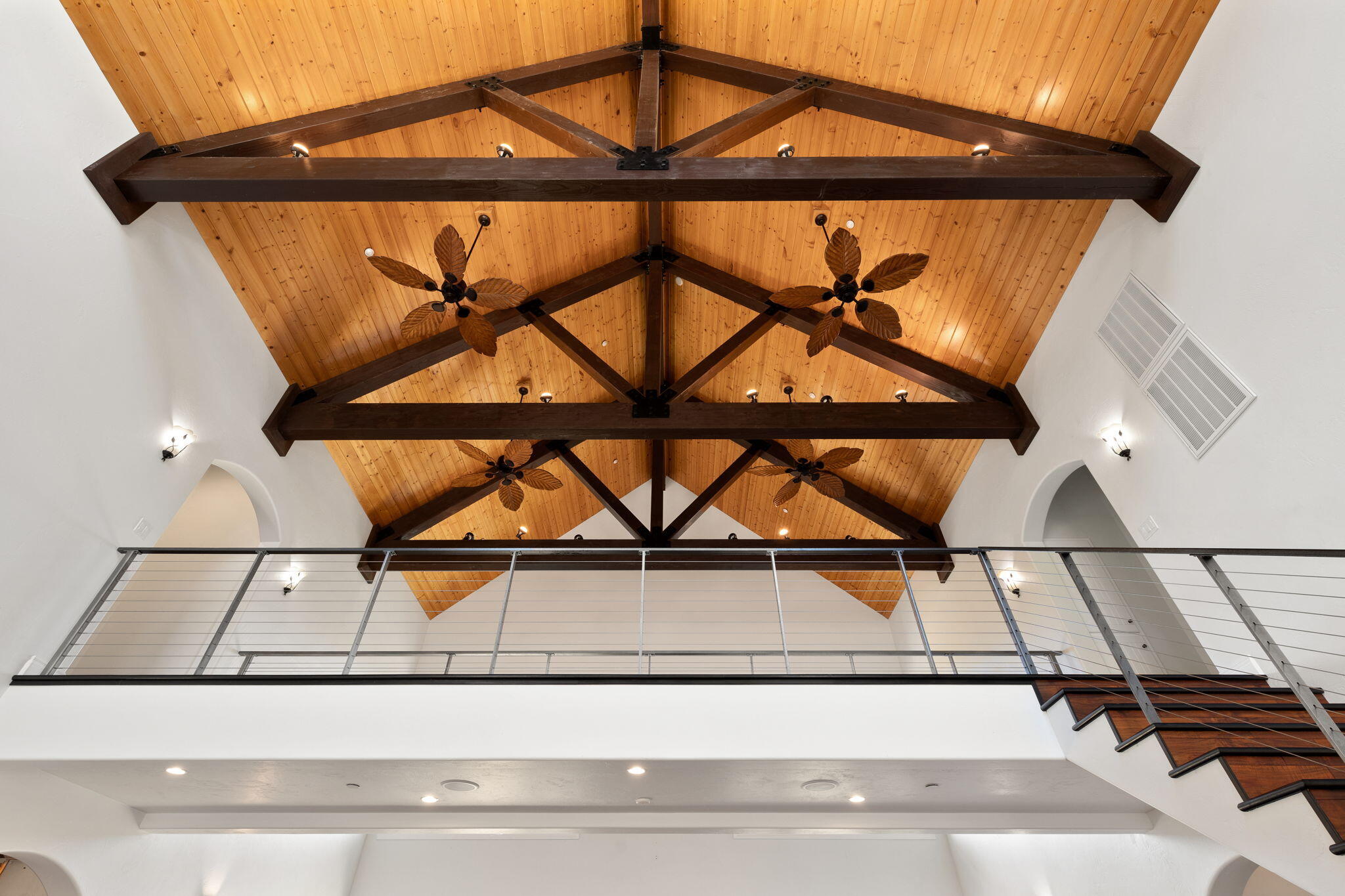 7304 North Applegate Road Grants Pass, OR 97527 - Photo 17 of 87 Gorgeous wood beamed ceiling with four fans