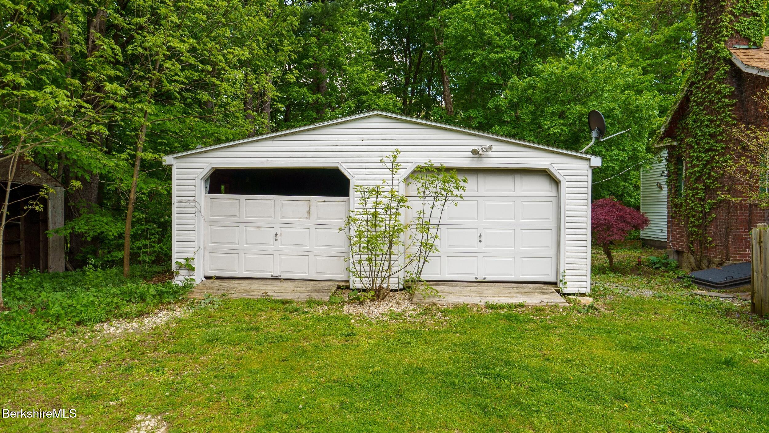 20 East Dugway Road Lenox, MA 01240 - Photo 67 of 84 Guest House Garage