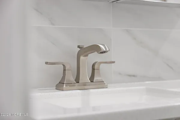 a close view of sink