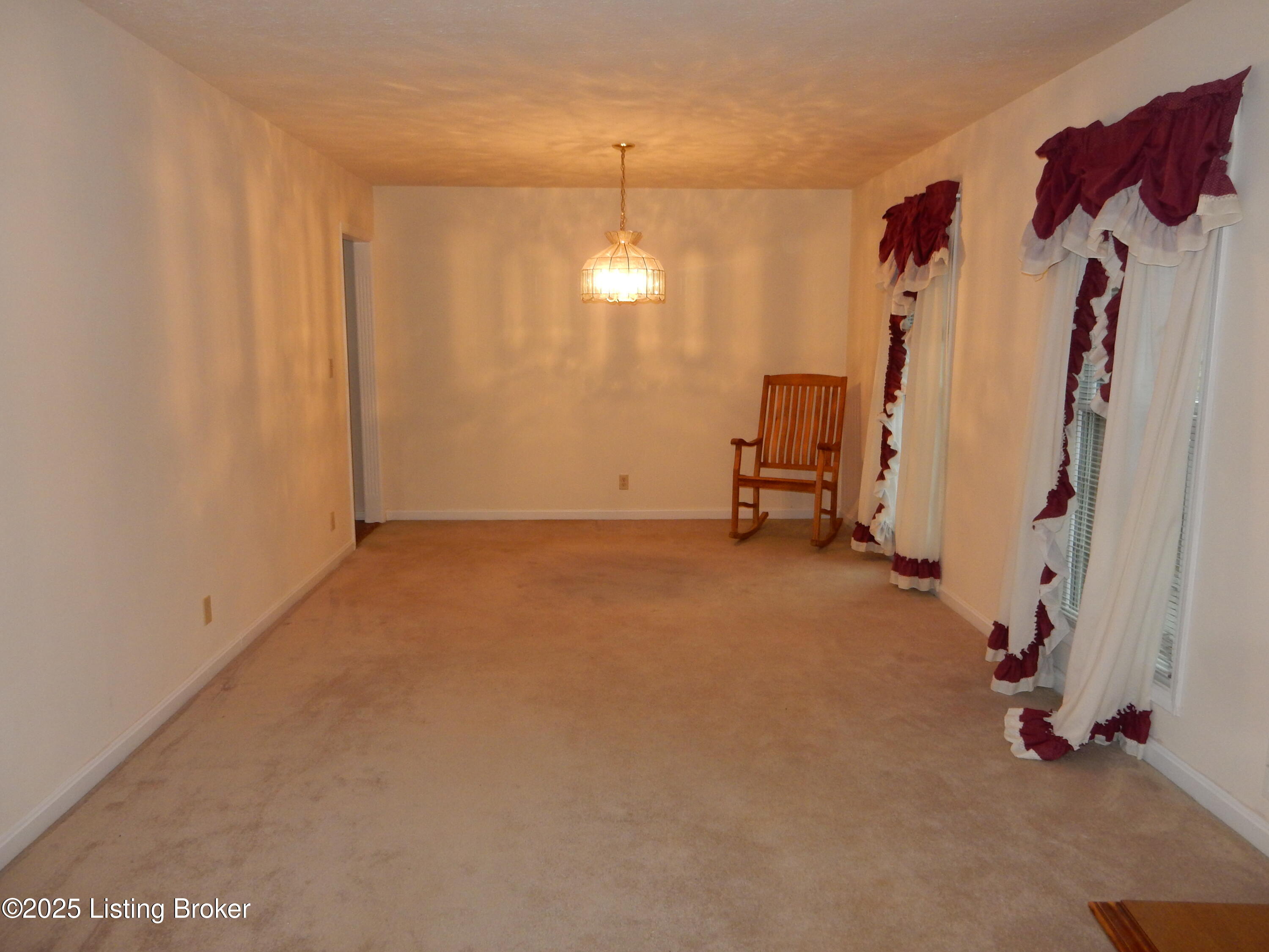 239 Tanglewood Road Shepherdsville, KY 40165 - Photo 7 of 32 DSCN8597