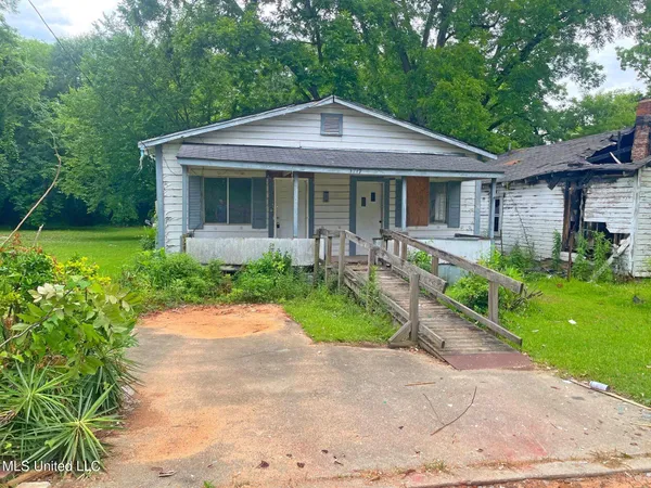 $4,000 | 1717 9th Avenue, Meridian, MS 39301