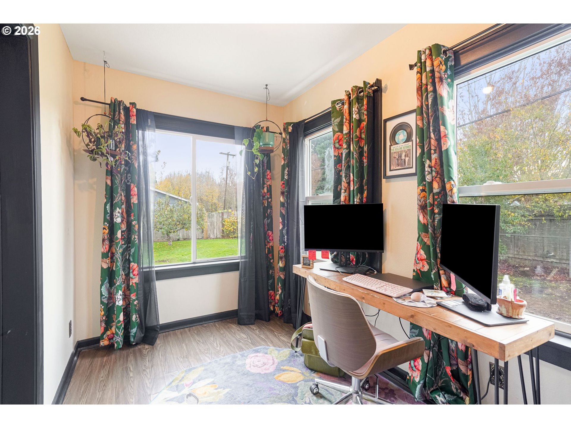 4810 Rickman Road Northeast Keizer, OR 97303 - Photo 17 of 42 a workspace with furniture and a window