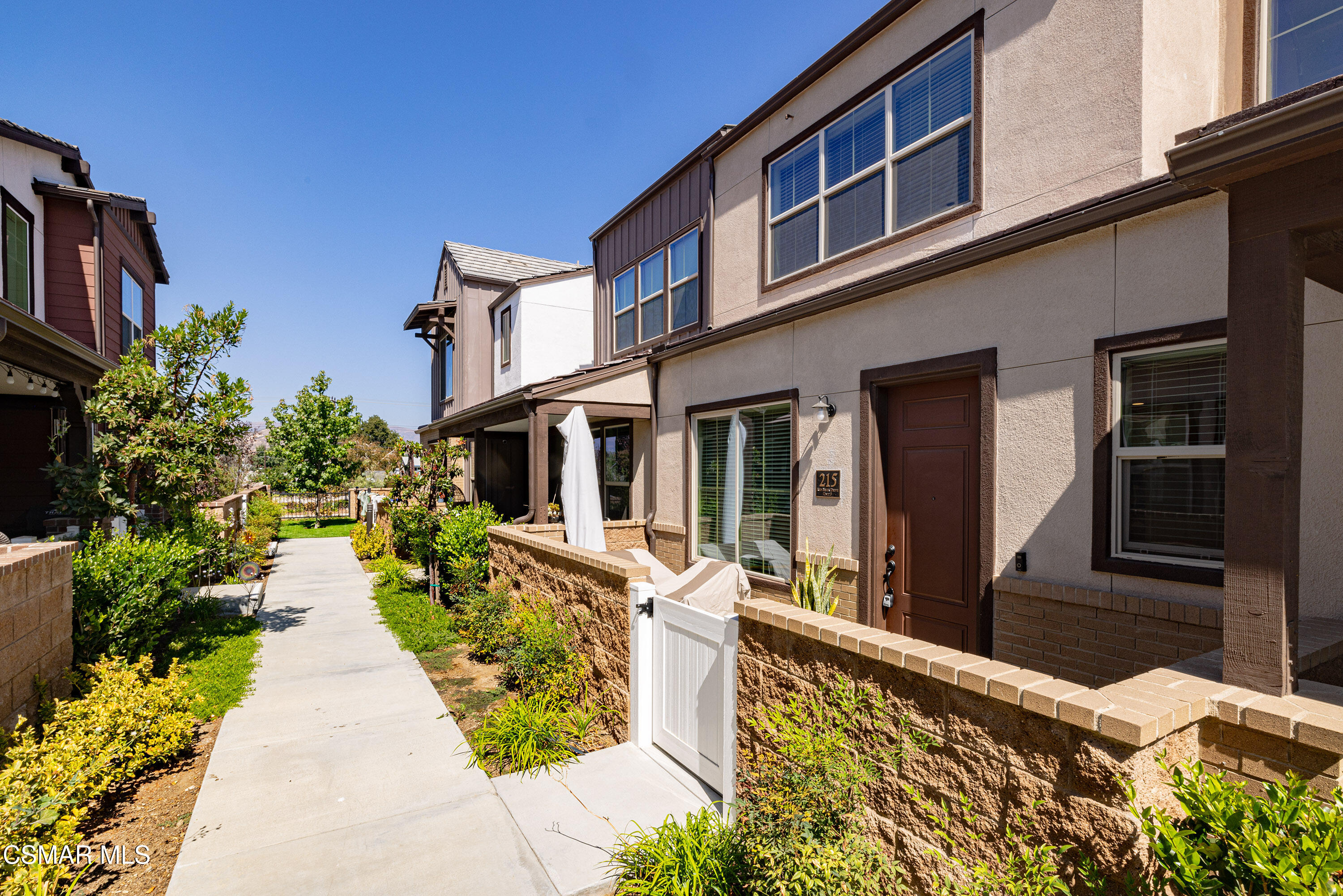 215 Red Brick Drive, Unit 3 Simi Valley, CA 93065 - Photo 1 of 29 RedBrick3