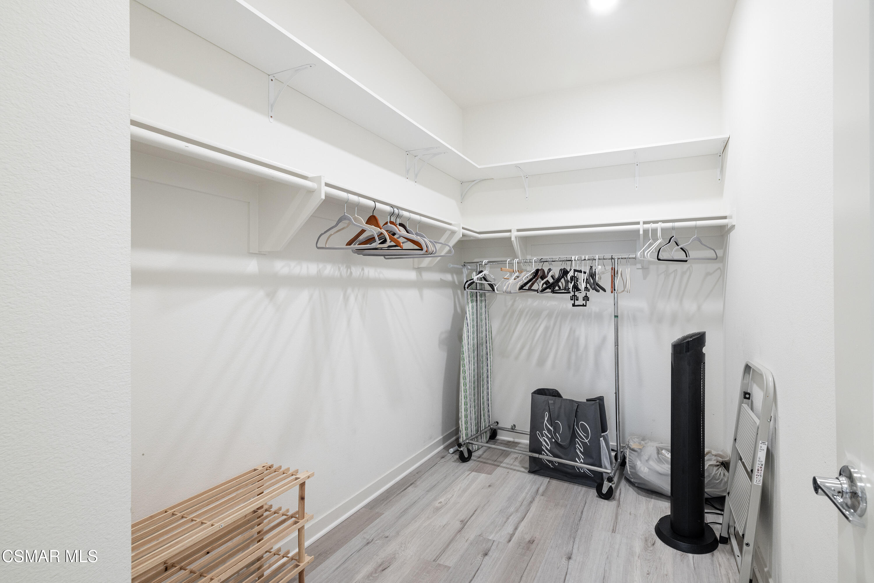 215 Red Brick Drive, Unit 3 Simi Valley, CA 93065 - Photo 19 of 29 Redbrick19