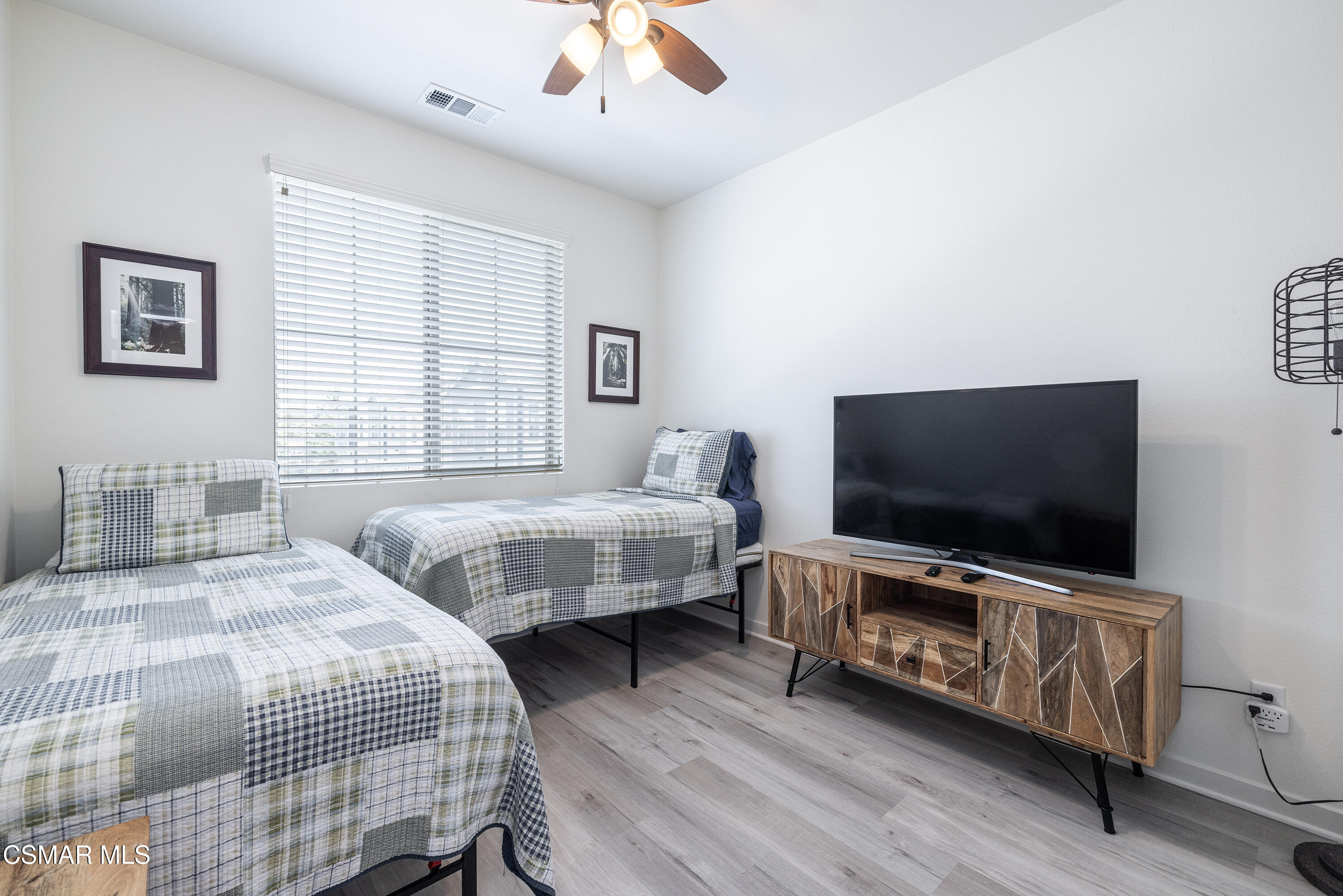 215 Red Brick Drive, Unit 3 Simi Valley, CA 93065 - Photo 23 of 29 Redbrick23