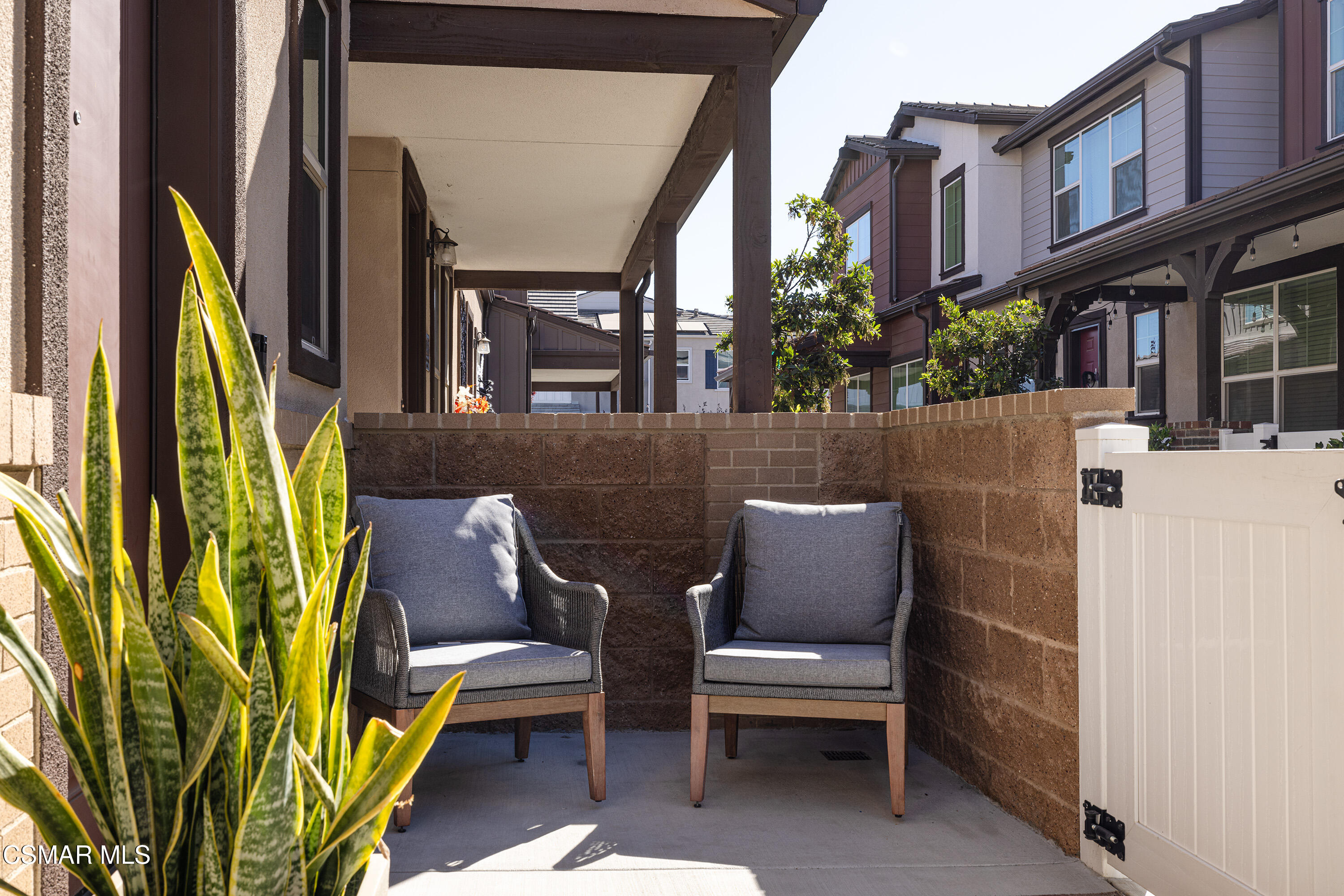 215 Red Brick Drive, Unit 3 Simi Valley, CA 93065 - Photo 6 of 29 RedBrick32