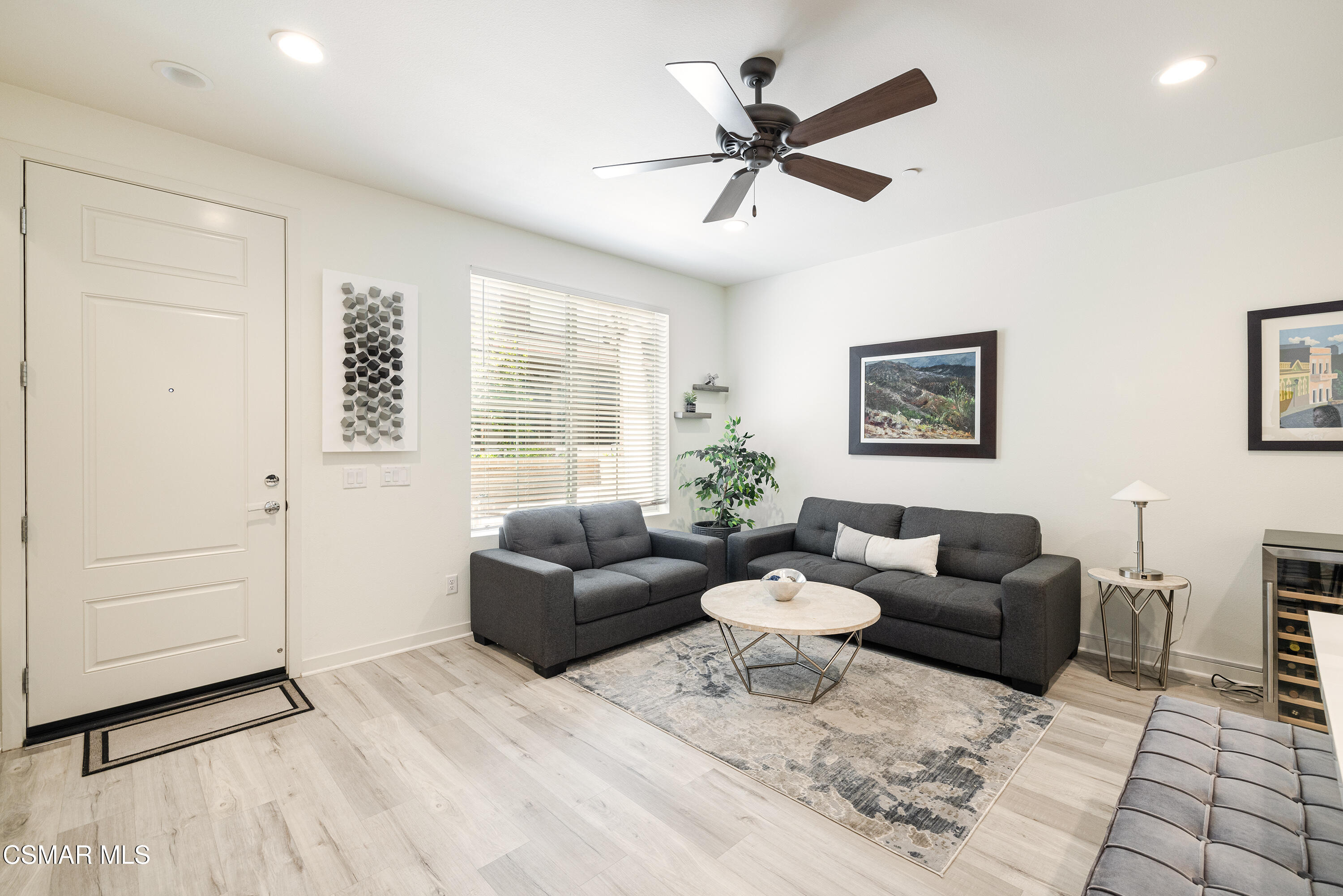 215 Red Brick Drive, Unit 3 Simi Valley, CA 93065 - Photo 8 of 29 RedBrick8