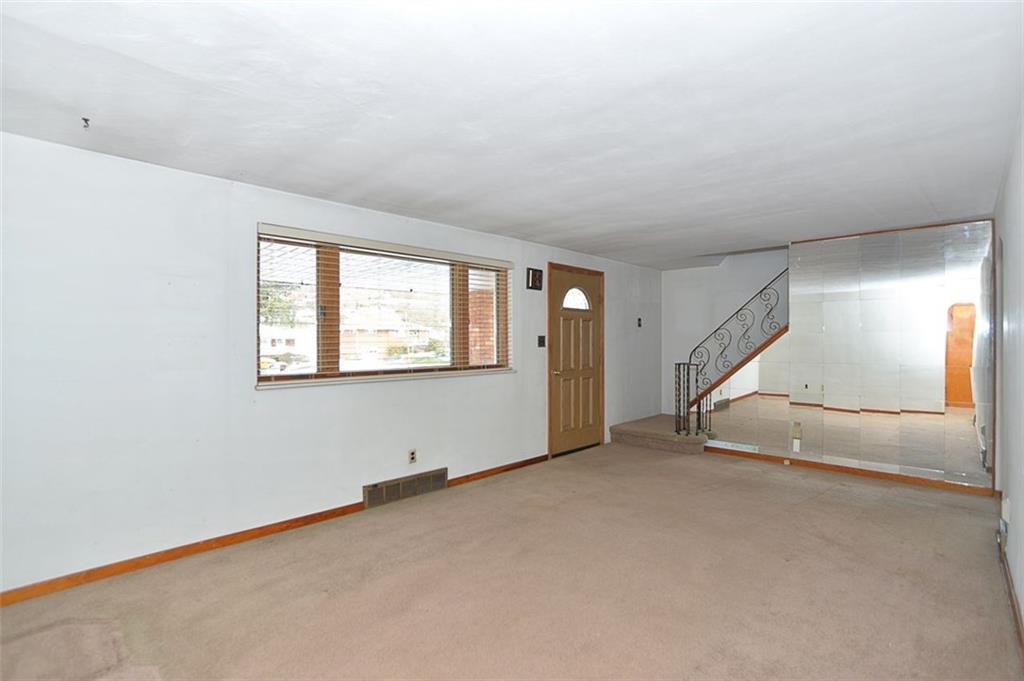 210 Boston Hollow Road Elizabeth, PA 15037 - Photo 4 of 16 Gallery Image 4