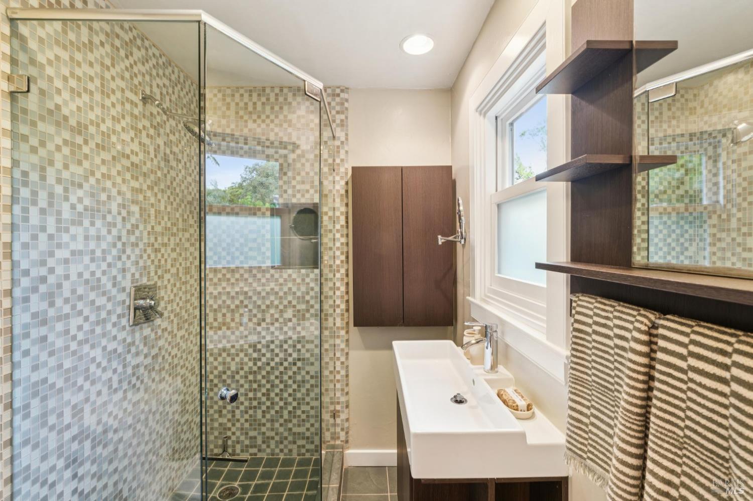 236 Powell Avenue Healdsburg, CA 95448 - Photo 14 of 34