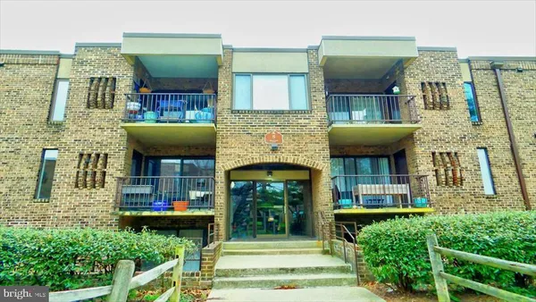 $293,500 | 5 Silverwood Circle, Unit 1, Annapolis, MD 21403