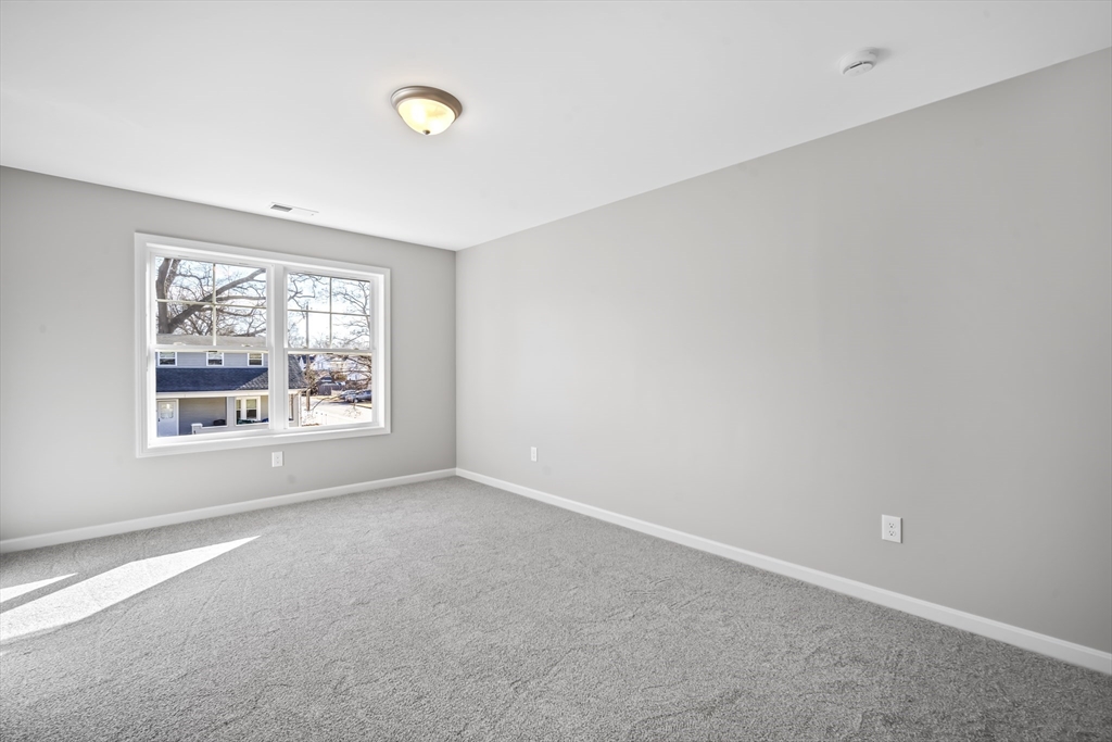 4 Wilber Street Springfield, MA 01104 - Photo 23 of 30