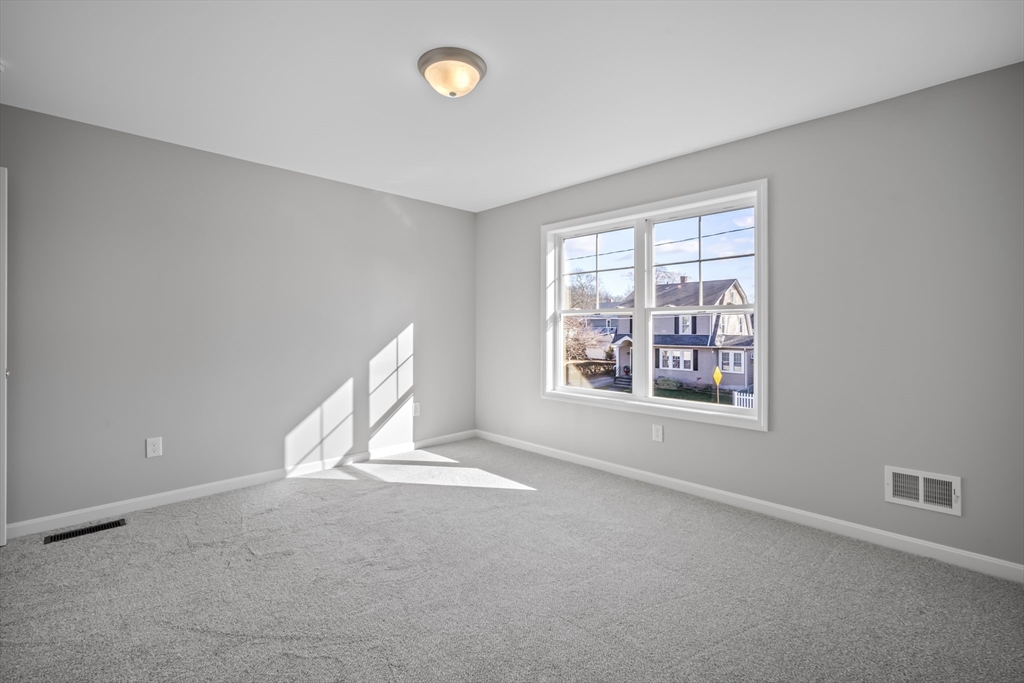 4 Wilber Street Springfield, MA 01104 - Photo 26 of 30