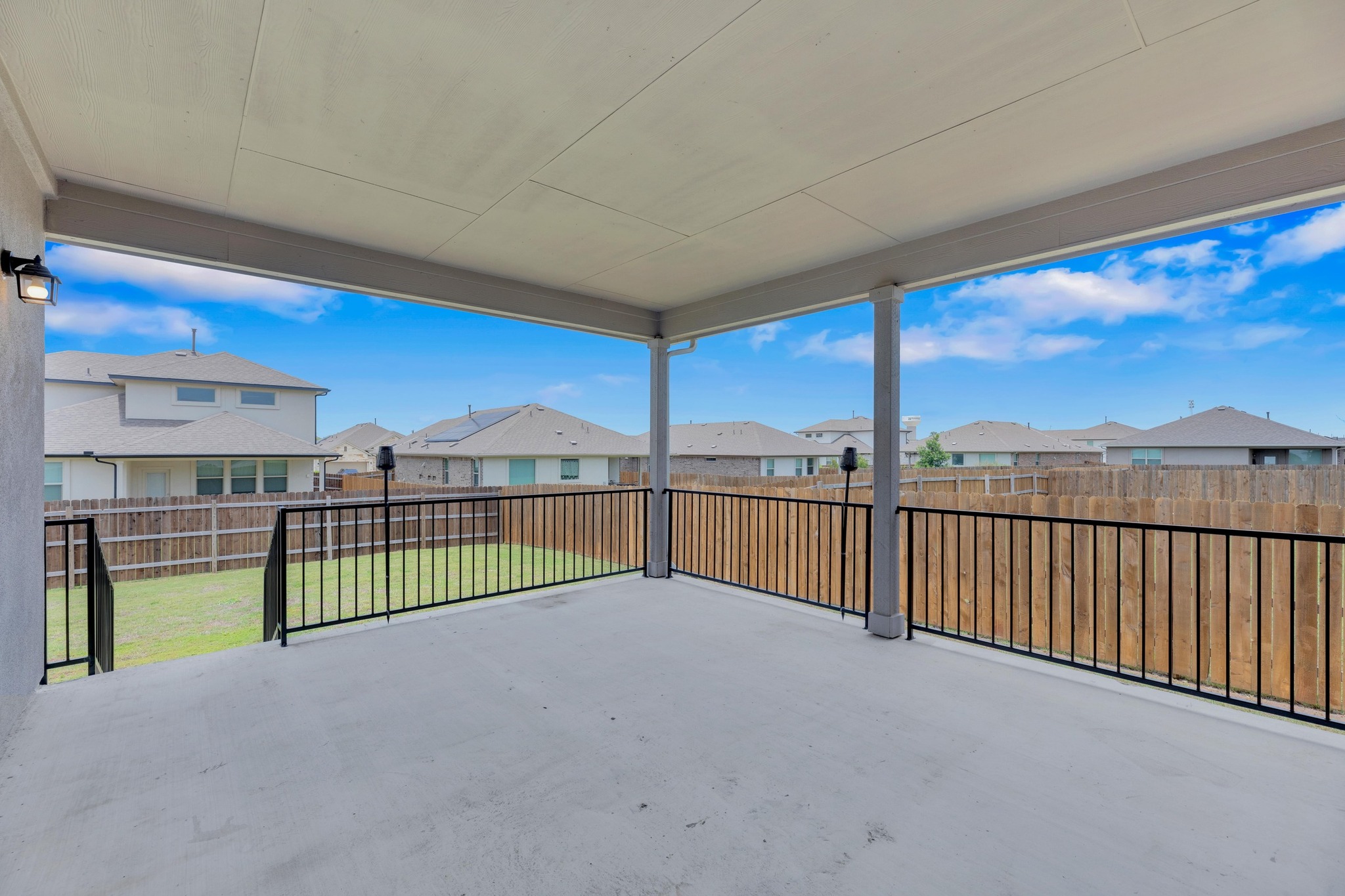 16817 Ponte Cove Pflugerville, TX 78660 - Photo 29 of 36 a view of balcony with furniture