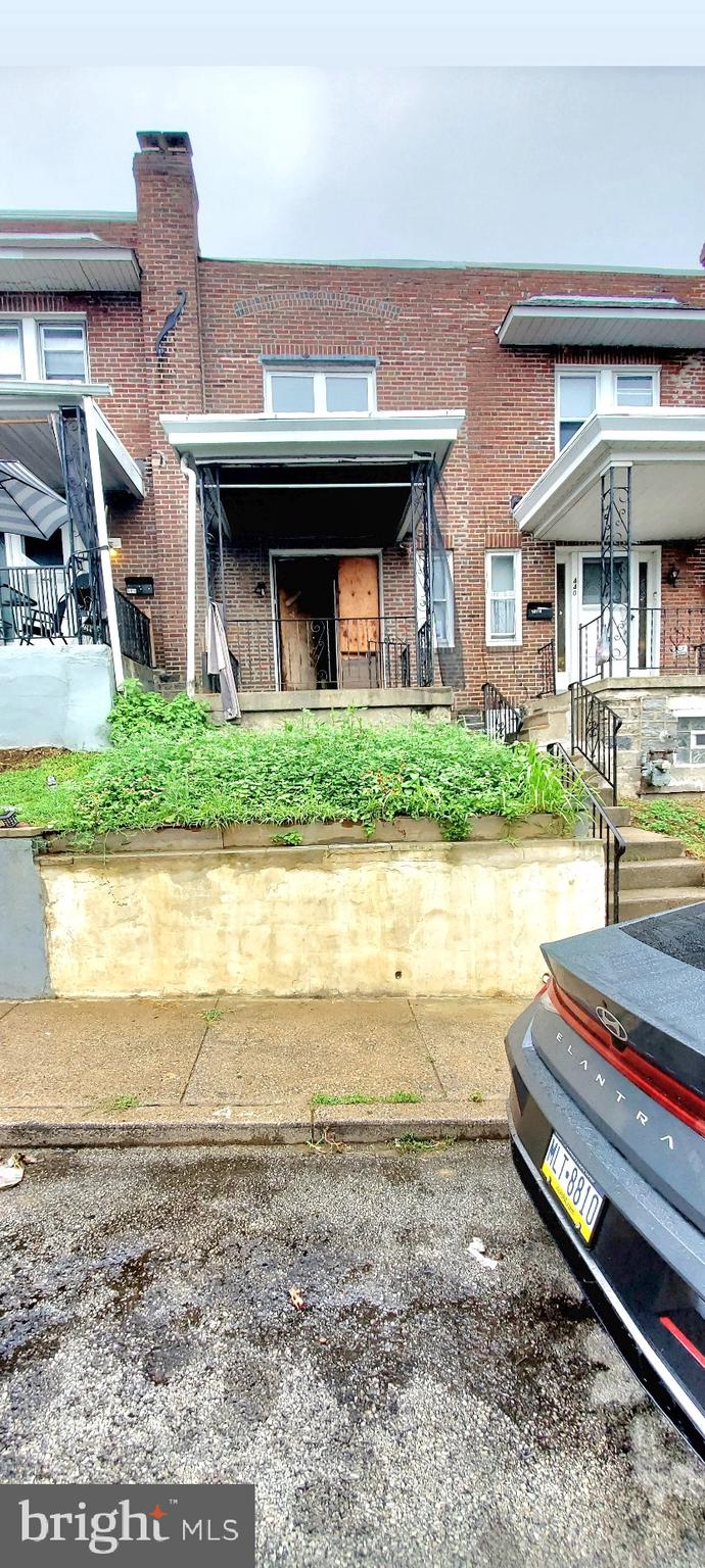 442 Woodcliffe Road Upper Darby, PA 19082 - Photo 1 of 6 a view of house with yard