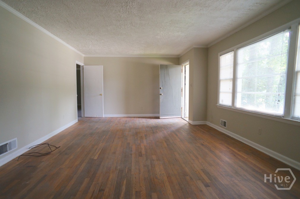 435 South Barnett Shoals Road Athens, GA 30605 - Photo 3 of 17