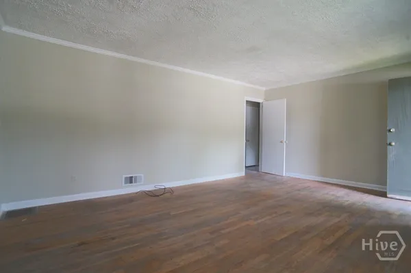 $1,500 | 435 South Barnett Shoals Road, Athens, GA 30605