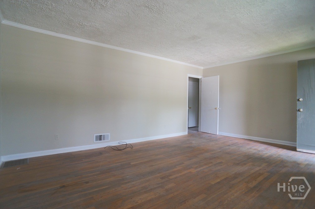 435 South Barnett Shoals Road Athens, GA 30605 - Photo 4 of 17