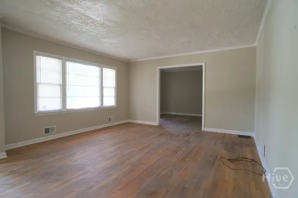 $1,500 | 435 South Barnett Shoals Road, Athens, GA 30605