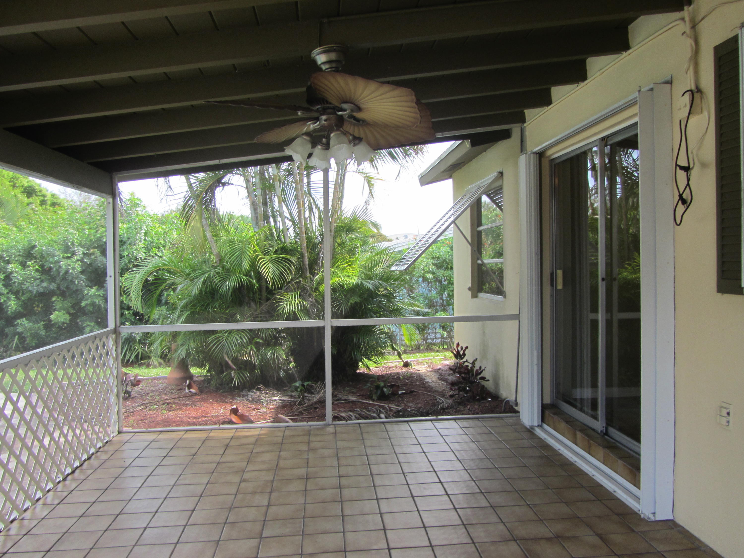 719 N Road Jupiter, FL 33458 - Photo 8 of 24 IMG_5404
