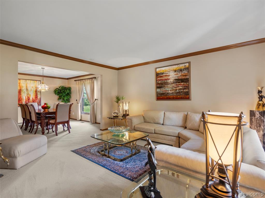 1732 Rapids Way Rochester Hills, MI 48309 - Photo 15 of 37