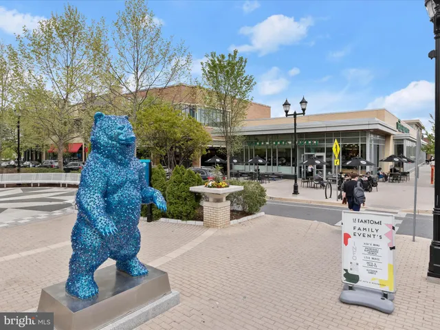 a picture of a wall with a white wall and a painting