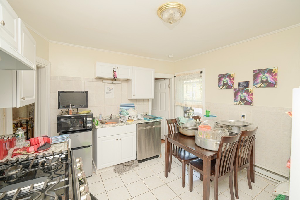 20 Laurel Road Milton, MA 02186 - Photo 12 of 16 Gallery Image 12