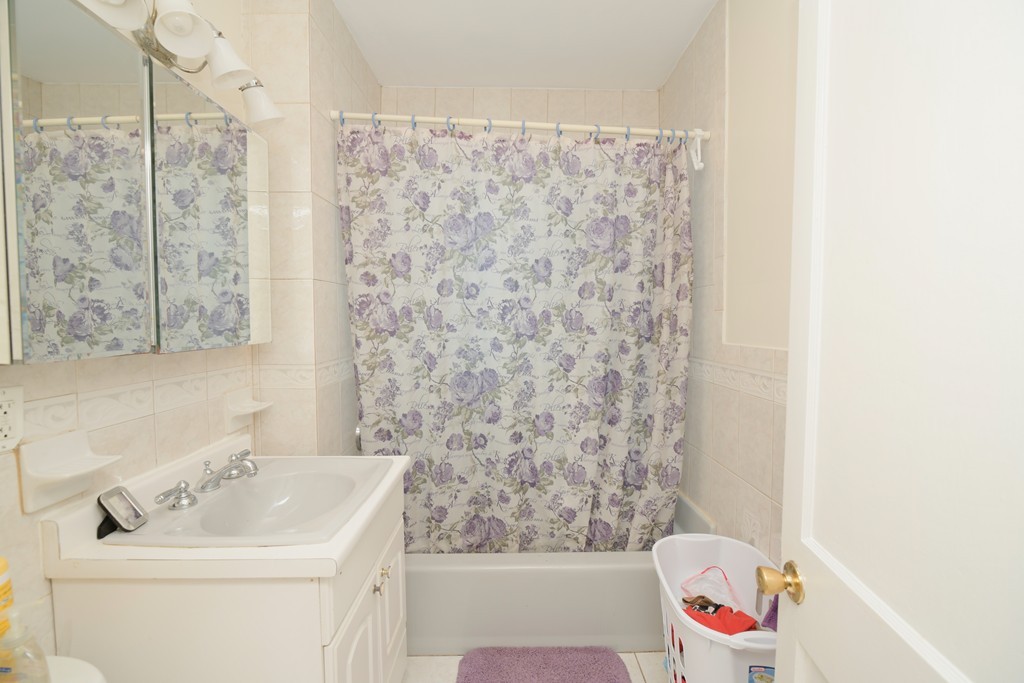 20 Laurel Road Milton, MA 02186 - Photo 13 of 16 Gallery Image 13