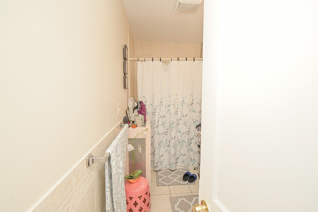 20 Laurel Road Milton, MA 02186 - Photo 9 of 16 Gallery Image 9