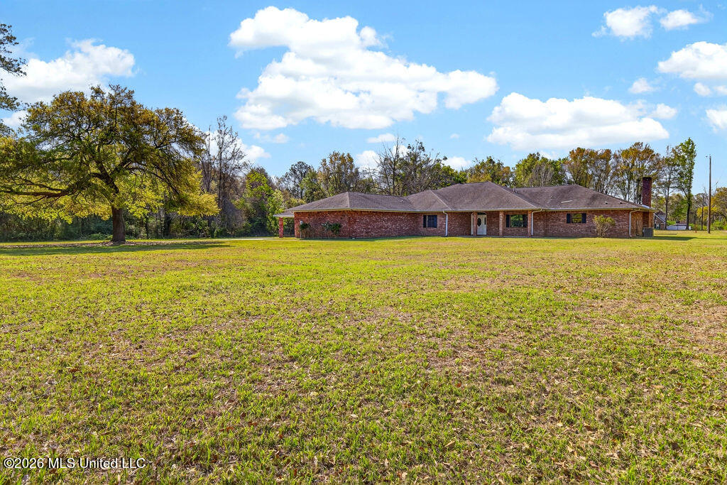 18265 Landon Road Gulfport, MS 39503 - Photo 2 of 83 1.5 Acres of yard!