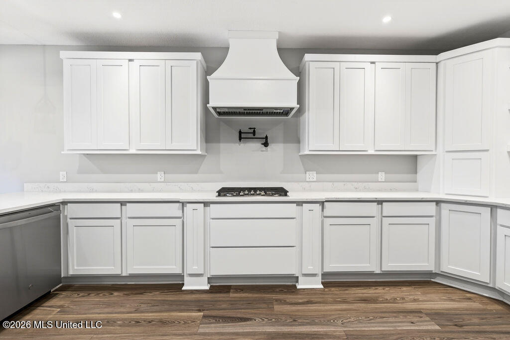 18265 Landon Road Gulfport, MS 39503 - Photo 26 of 83 Recessed Kitchen lighting