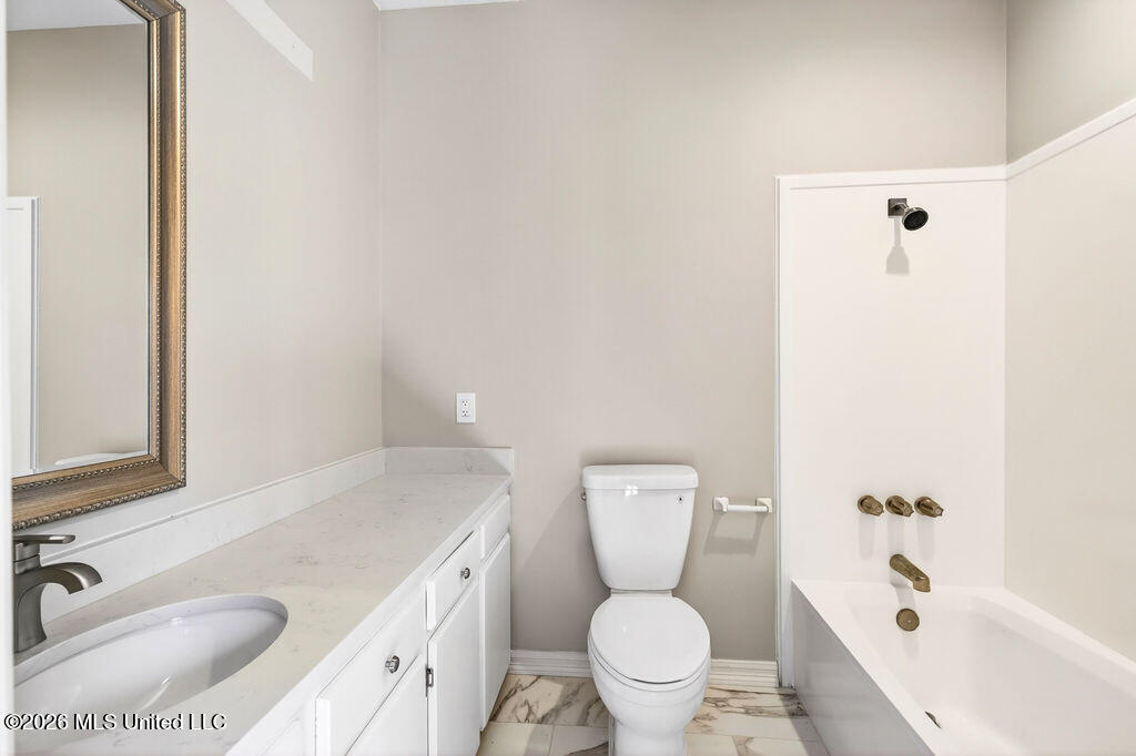 18265 Landon Road Gulfport, MS 39503 - Photo 40 of 83 Bedroom 1 Bathroom