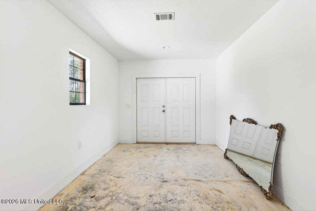 18265 Landon Road Gulfport, MS 39503 - Photo 67 of 83 Extra garage space