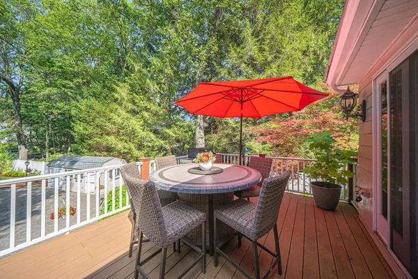 $2,149,000 | 8 Phinney Road, Lexington, MA 02421