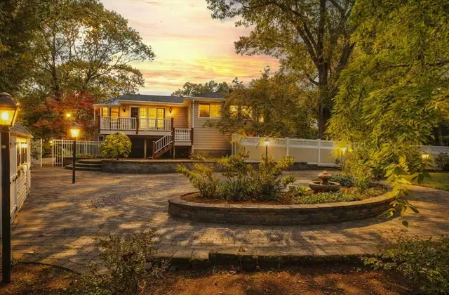 $2,199,000 | 8 Phinney Road, Lexington, MA 02421