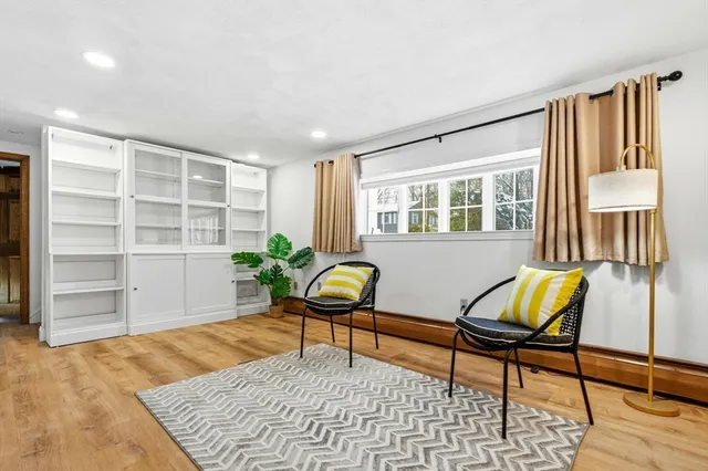 $2,199,000 | 8 Phinney Road, Lexington, MA 02421