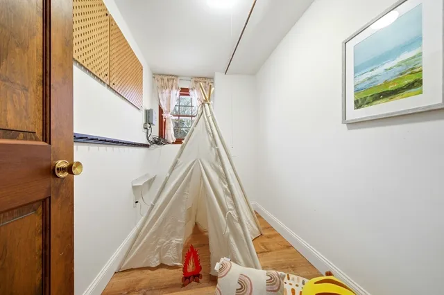 $2,199,000 | 8 Phinney Road, Lexington, MA 02421