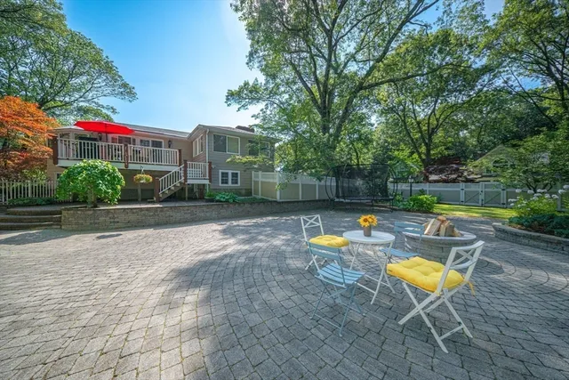 $2,199,000 | 8 Phinney Road, Lexington, MA 02421