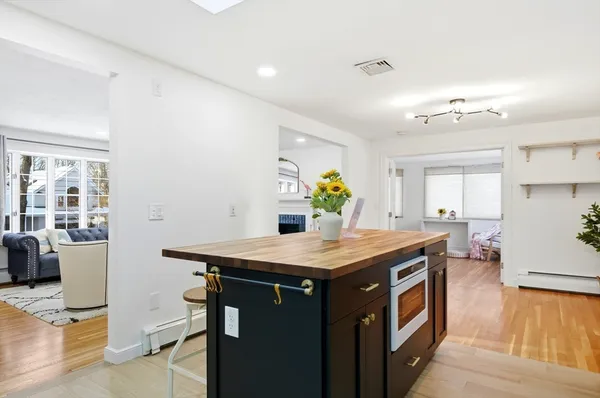 $2,149,000 | 8 Phinney Road, Lexington, MA 02421
