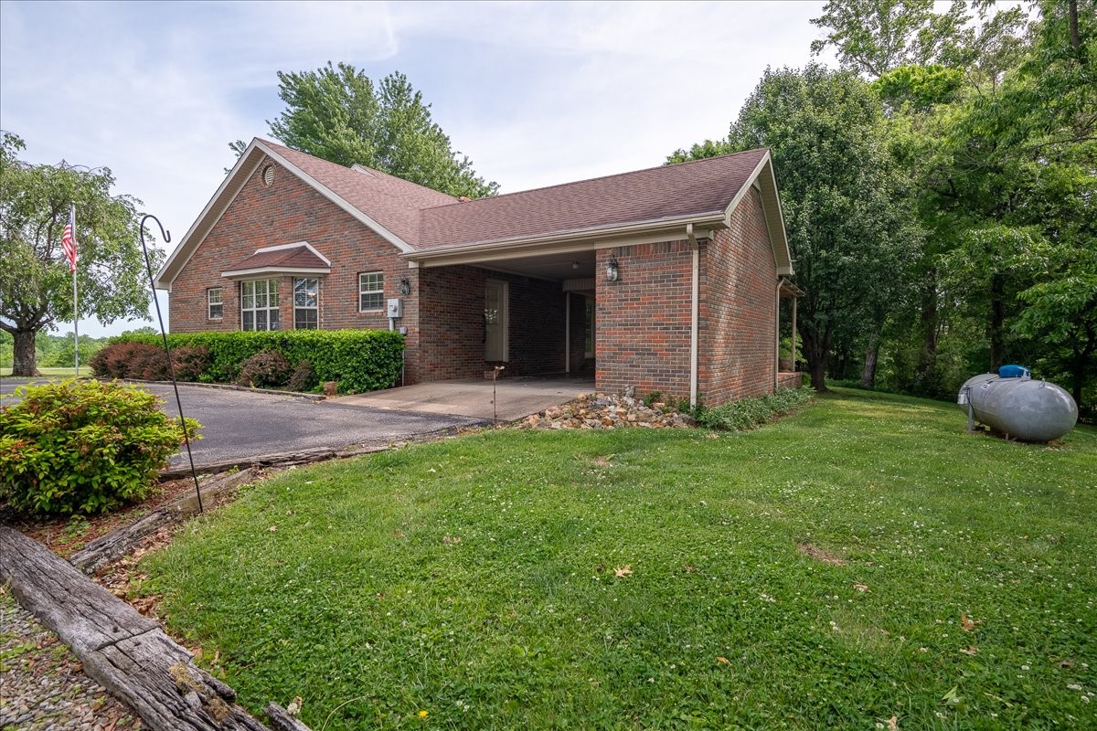 256 Ramah Road Leoma, TN 38468 - Photo 7 of 42