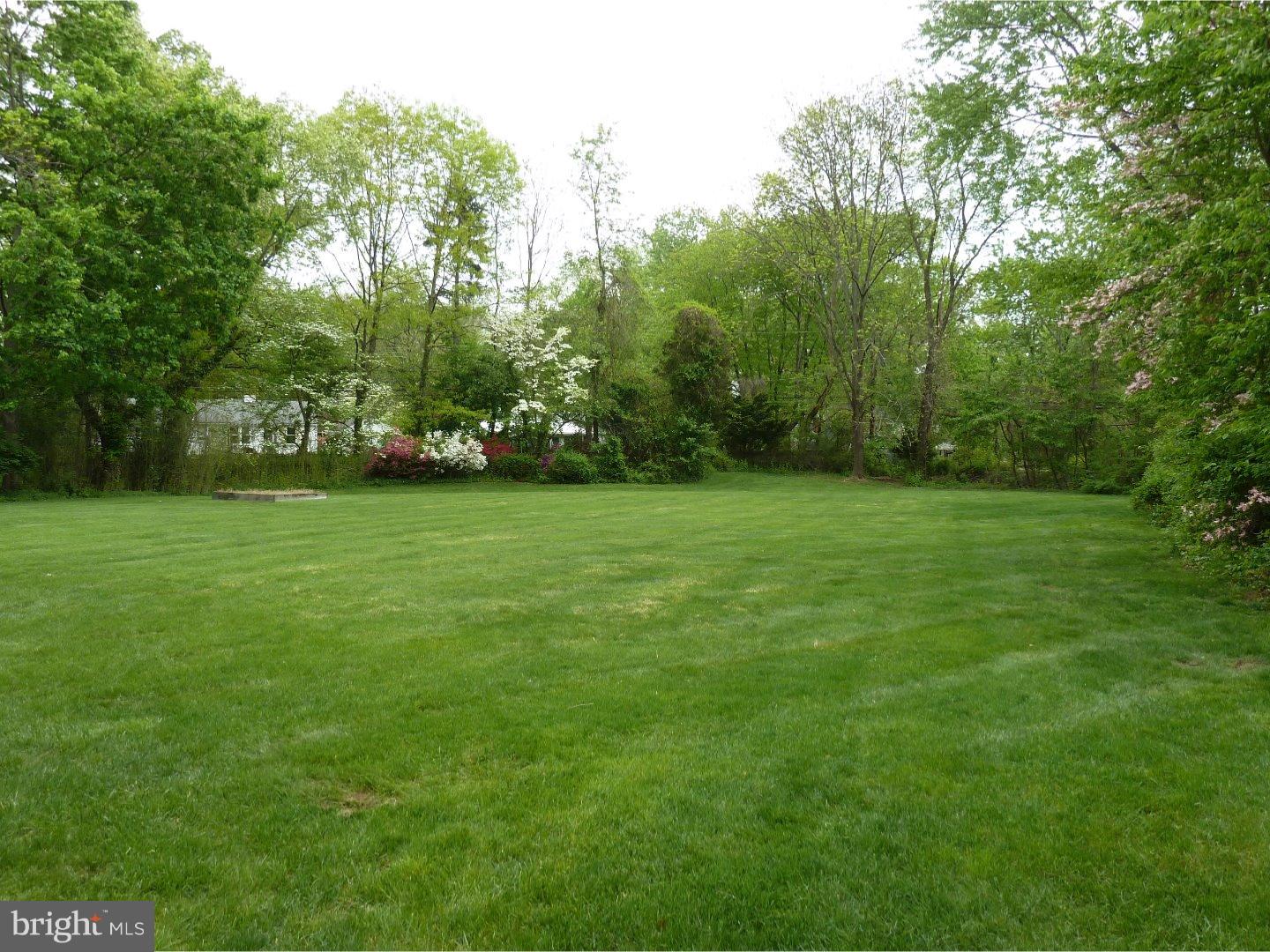 1120 Sparrow Road Audubon, PA 19403 - Photo 21 of 25 Back Yard
