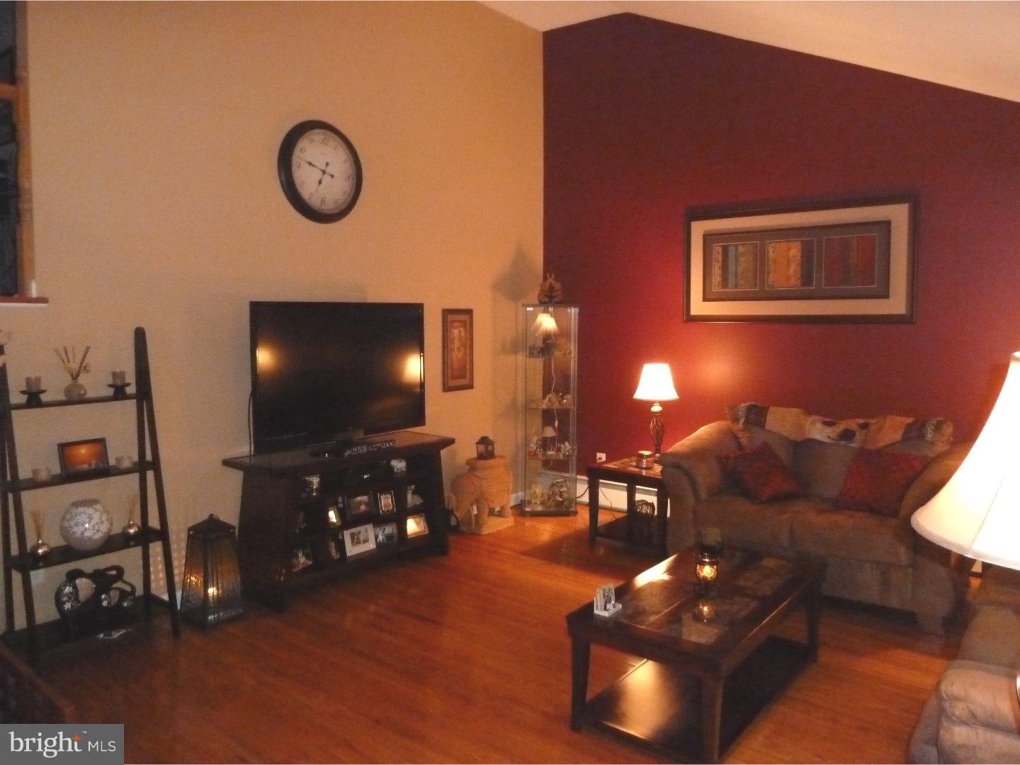1120 Sparrow Road Audubon, PA 19403 - Photo 4 of 25 Living Room