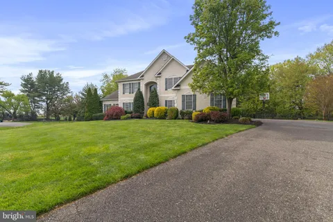 $1,425,000 | 132 Country Club Drive, Moorestown, NJ 08057