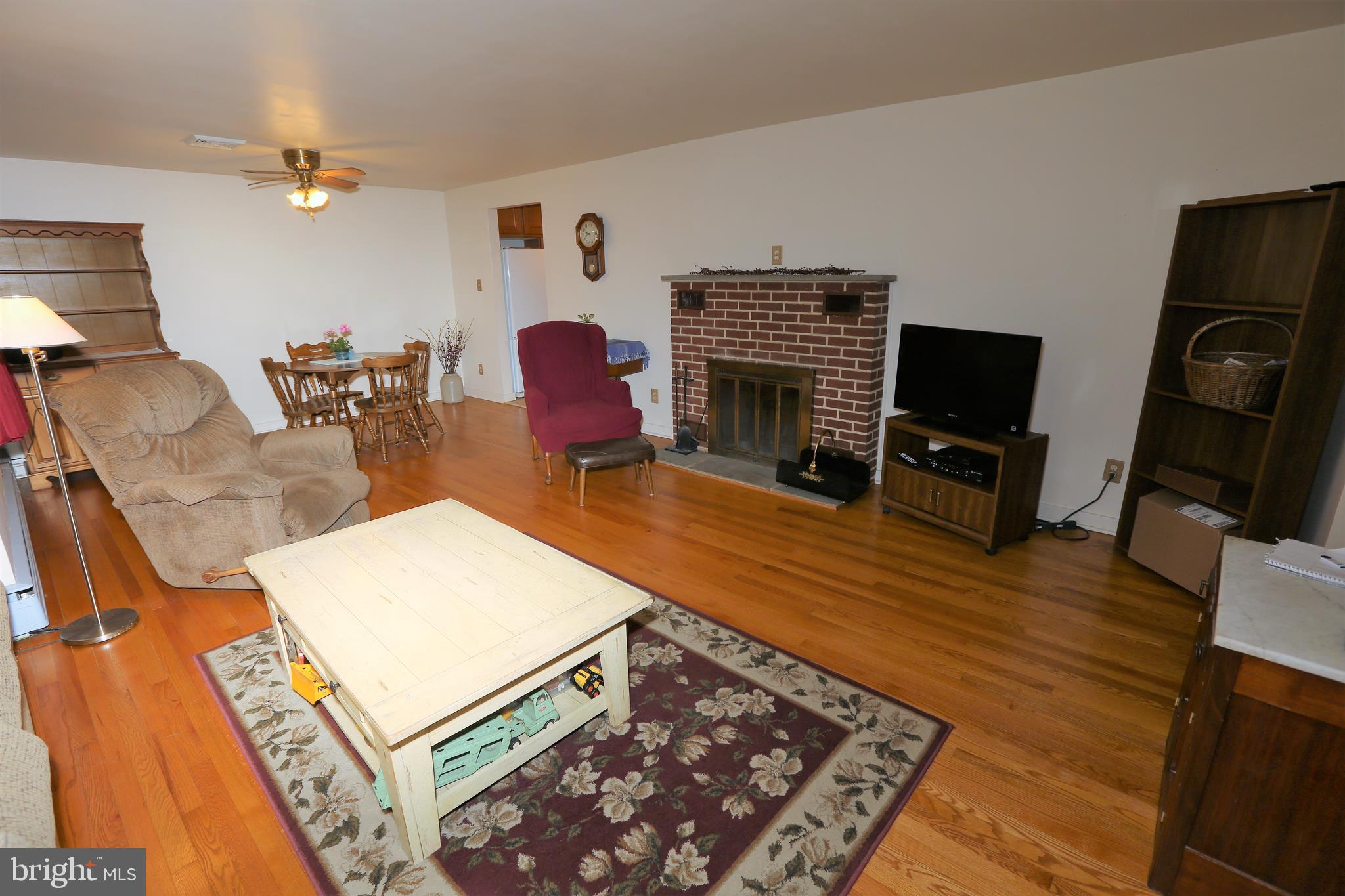 135 Orchard Road Perkasie, PA 18944 - Photo 5 of 15 Living Area