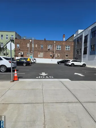 $2,700 | 512 Kearny Avenue, Unit 301, Kearny, NJ 07032