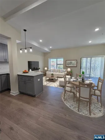 $2,700 | 512 Kearny Avenue, Unit 301, Kearny, NJ 07032