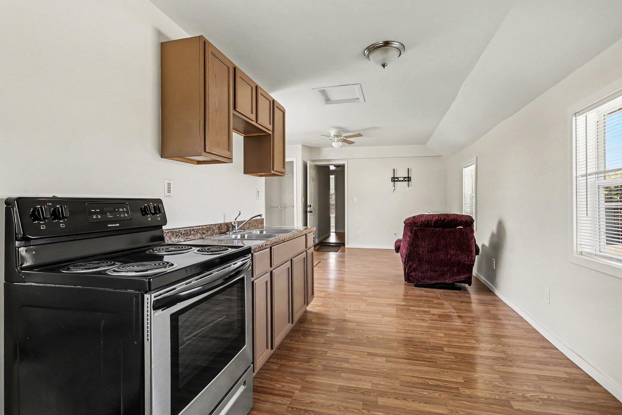4737 Territorial Road Benton Harbor, MI 49022 - Photo 28 of 39 020_file_6521