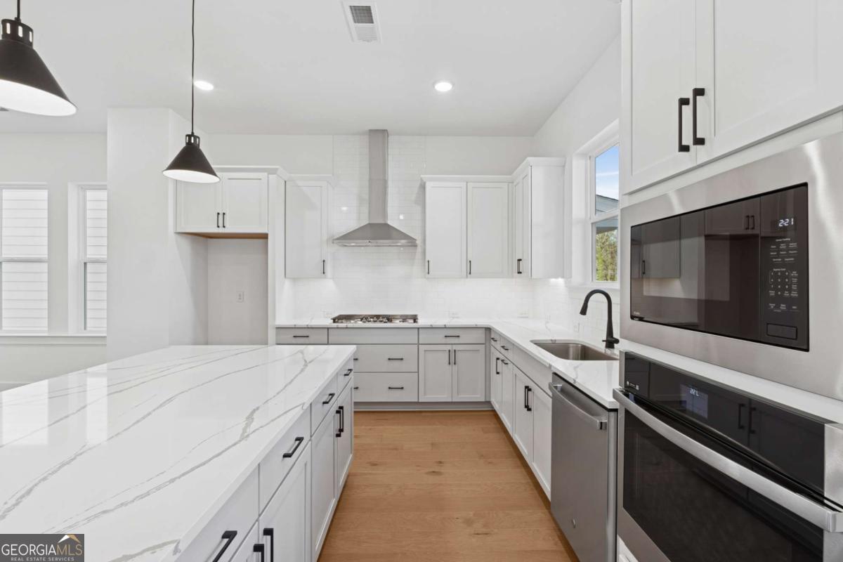 783 Auguste Avenue Decatur, GA 30033 - Photo 8 of 18