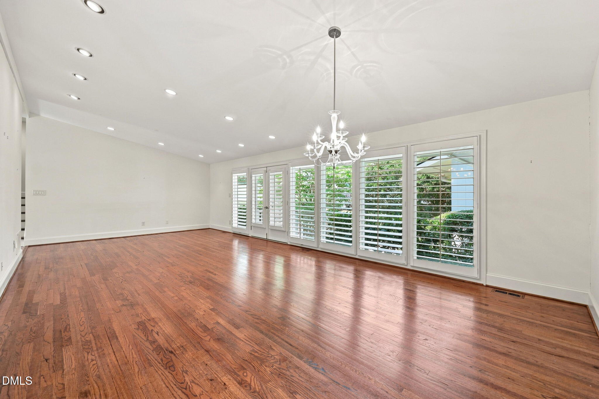 6804 Woodhaven Court Raleigh, NC 27615 - Photo 12 of 41 Dining Area